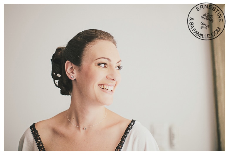 préparatif de la mariée à Martigues reportage photo de mariage par Ernestine et sa famille