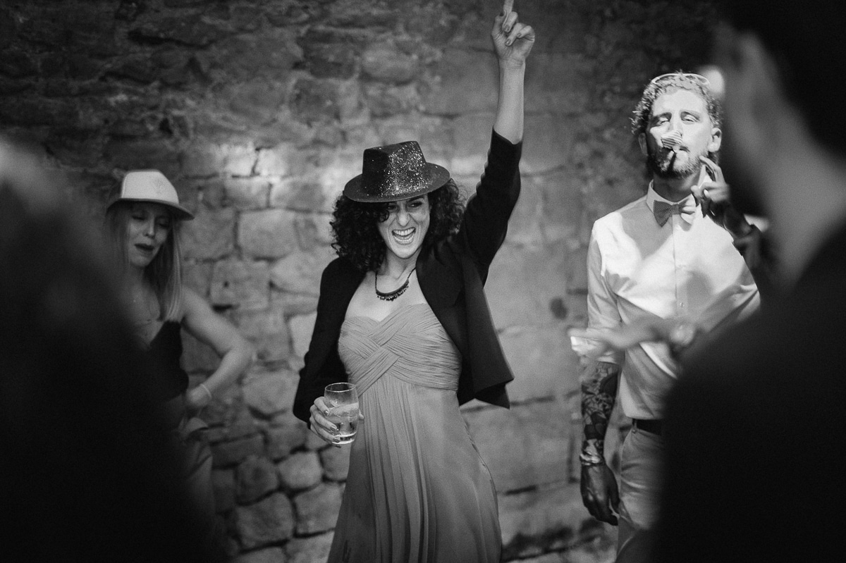 reportage de mariage - cour du Marais - paris - techno parade - 365C