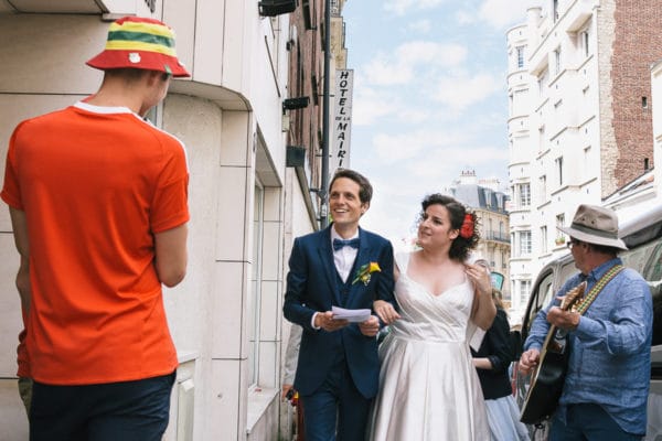 reportage de mariage sur une péniche à Boulogne - photographe de mariage a Issy les Moulineaux