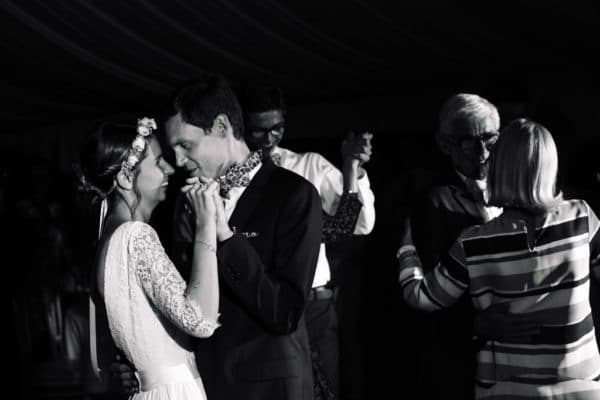 photographe reportage de mariage au Manoir de Kerouzien en Bretagne
