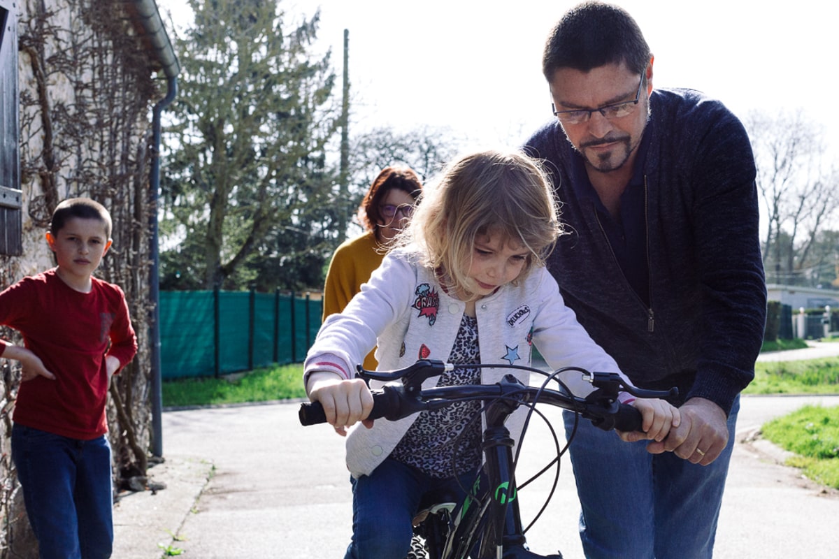 Ernestine-et-sa-famille-reportage-de-famille-paris_FP-33 ‣ Photographe de famille à l'approche documentaire pour vos évènements ou votre vie quotidienne, à Paris et dans toute la France Reportage de famille à Rambouillet dans les Yvelines