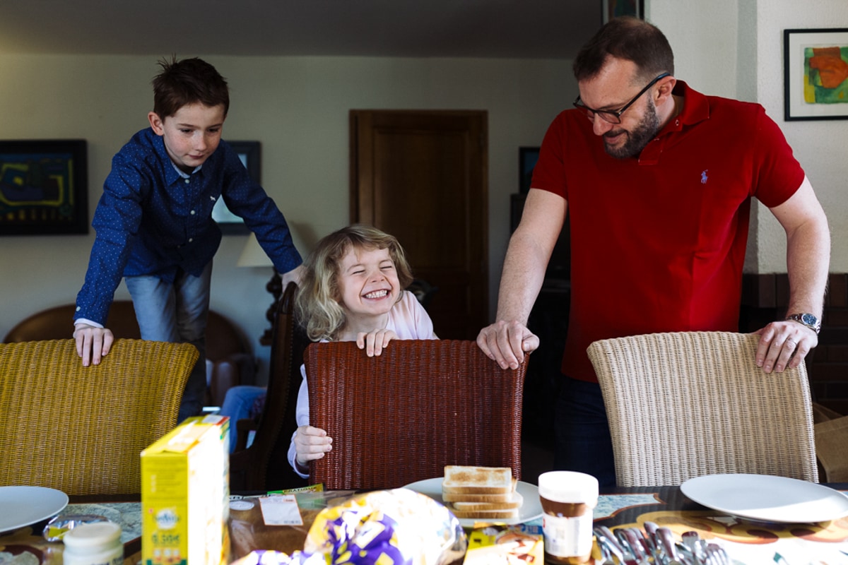 Ernestine-et-sa-famille-reportage-de-famille-paris_FP-4 ‣ Photographe de famille à l'approche documentaire pour vos évènements ou votre vie quotidienne, à Paris et dans toute la France Reportage de famille à Rambouillet dans les Yvelines