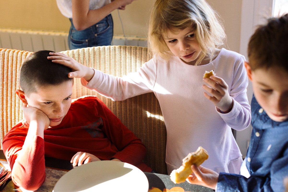 Ernestine-et-sa-famille-reportage-de-famille-paris_FP-7 ‣ Photographe de famille à l'approche documentaire pour vos évènements ou votre vie quotidienne, à Paris et dans toute la France Reportage de famille à Rambouillet dans les Yvelines