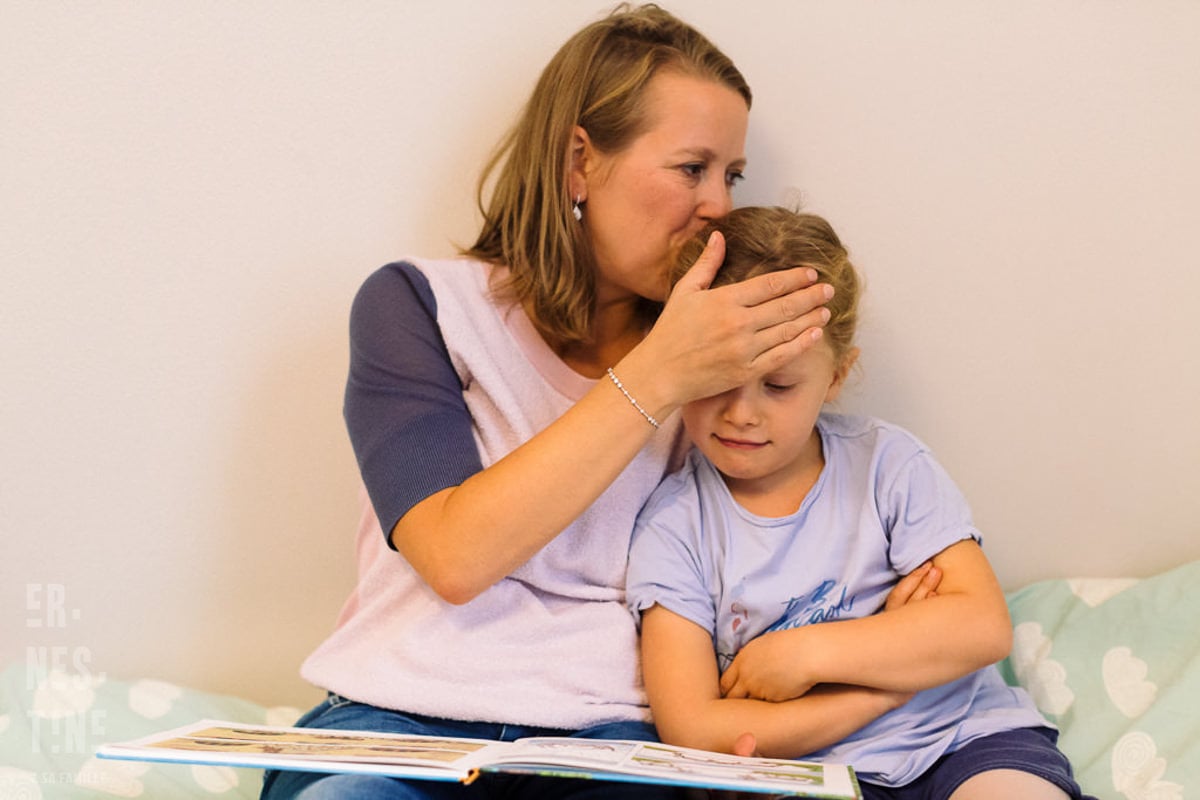 Ernestine-et-sa-famille-wedding and life photographer_-16 ‣ Photographe de famille à l'approche documentaire pour vos évènements ou votre vie quotidienne, à Paris et dans toute la France Reportage Documentaire de famille à Neuilly dans les Hauts-de-Seine