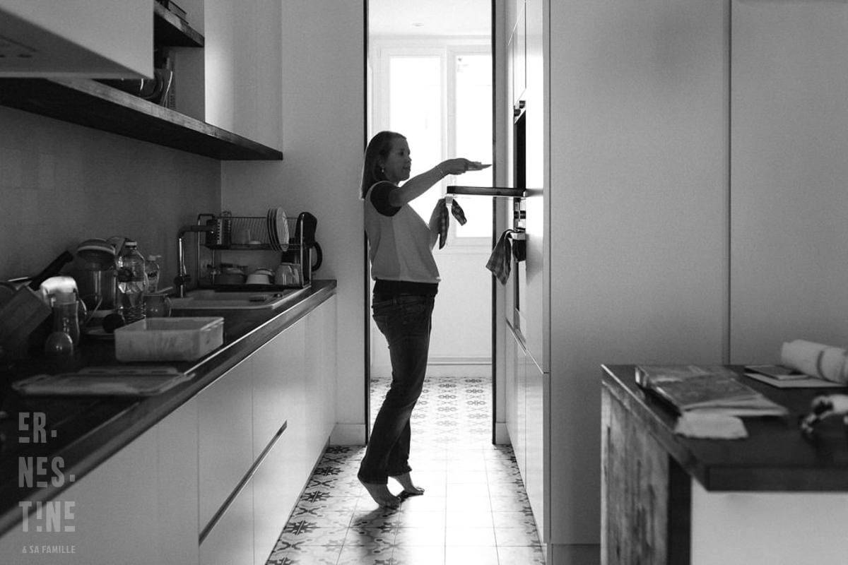 Ernestine-et-sa-famille-wedding and life photographer_-31 ‣ Photographe de famille à l'approche documentaire pour vos évènements ou votre vie quotidienne, à Paris et dans toute la France Reportage Documentaire de famille à Neuilly dans les Hauts-de-Seine