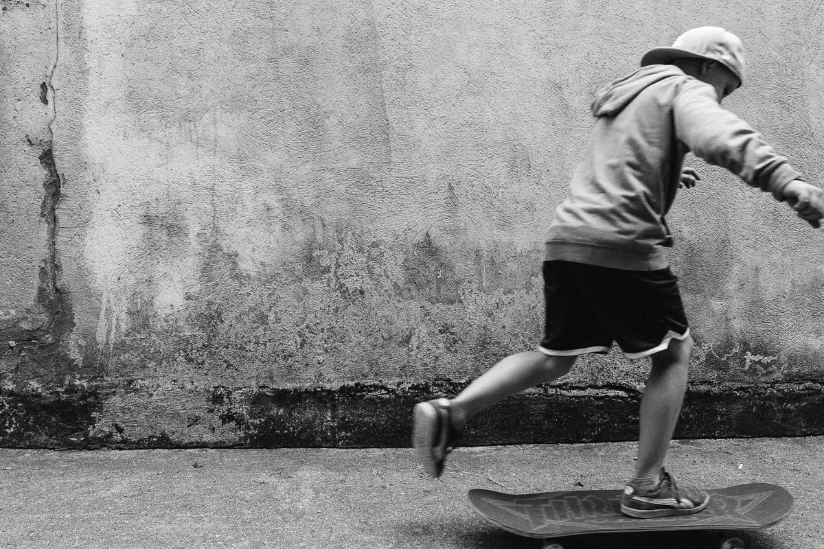 Ernestine-et-sa-famille-wedding and life photographer_NO-33 ‣ Photographe de famille à l'approche documentaire pour vos évènements ou votre vie quotidienne, à Paris et dans toute la France Reportage de famille à Paris, en ile de France