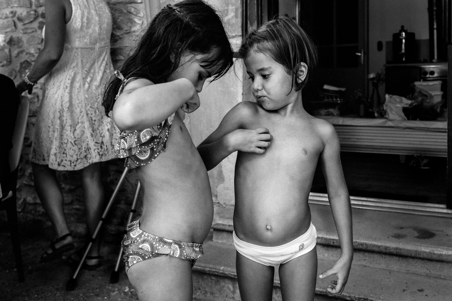 Ernestine et sa famille - wedding and life photographer - 1920-355 ‣ Photographe de famille à l'approche documentaire pour vos évènements ou votre vie quotidienne, à Paris et dans toute la France reportage photo du quotidien dans une famille à Valence (drome)