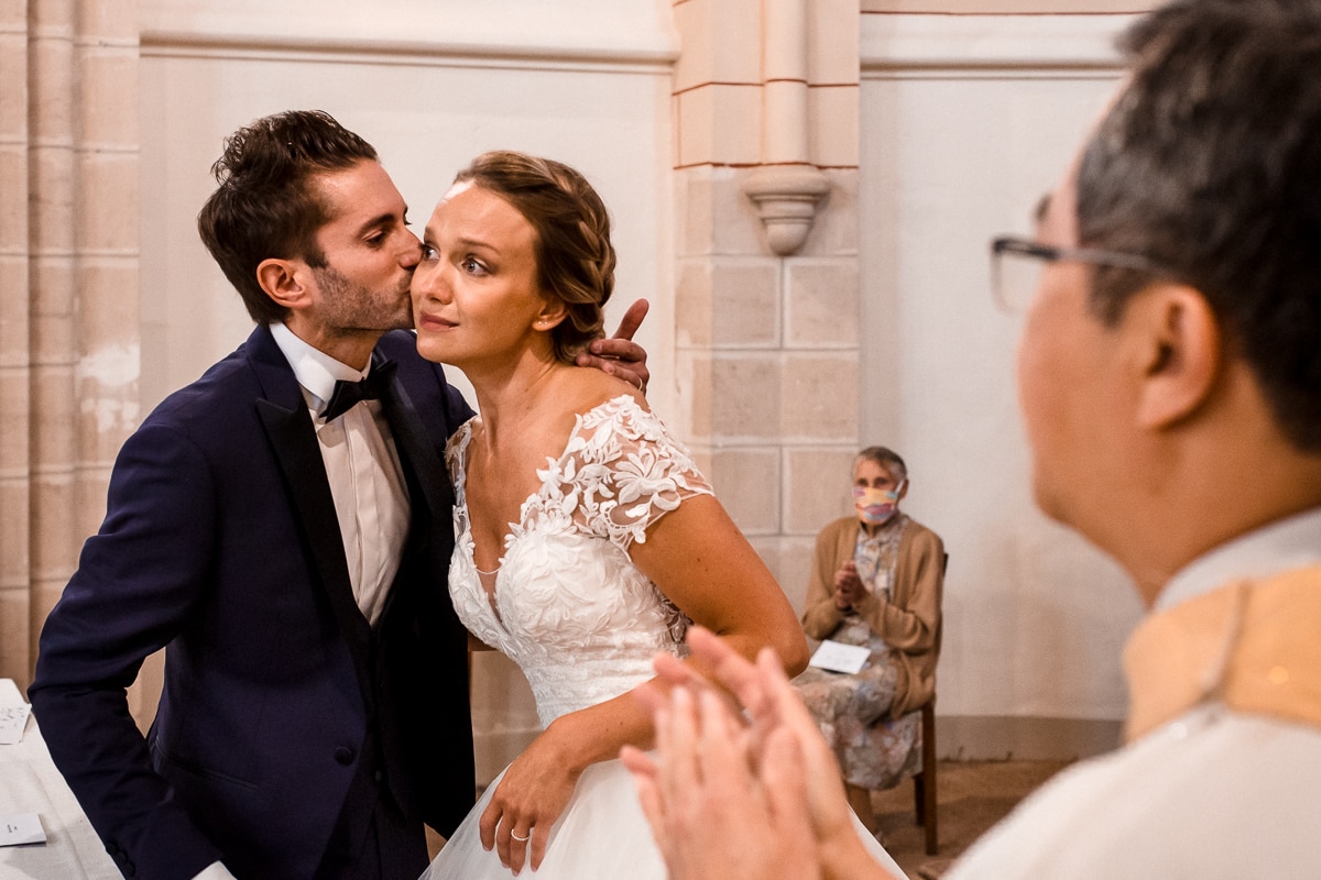Ernestine-et-sa-famille-wedding and life photographer_MY-10 ‣ Photographe de famille à l'approche documentaire pour vos évènements ou votre vie quotidienne, à Paris et dans toute la France Reportage de mariage pendant la cérémonie, émotion et tendresse