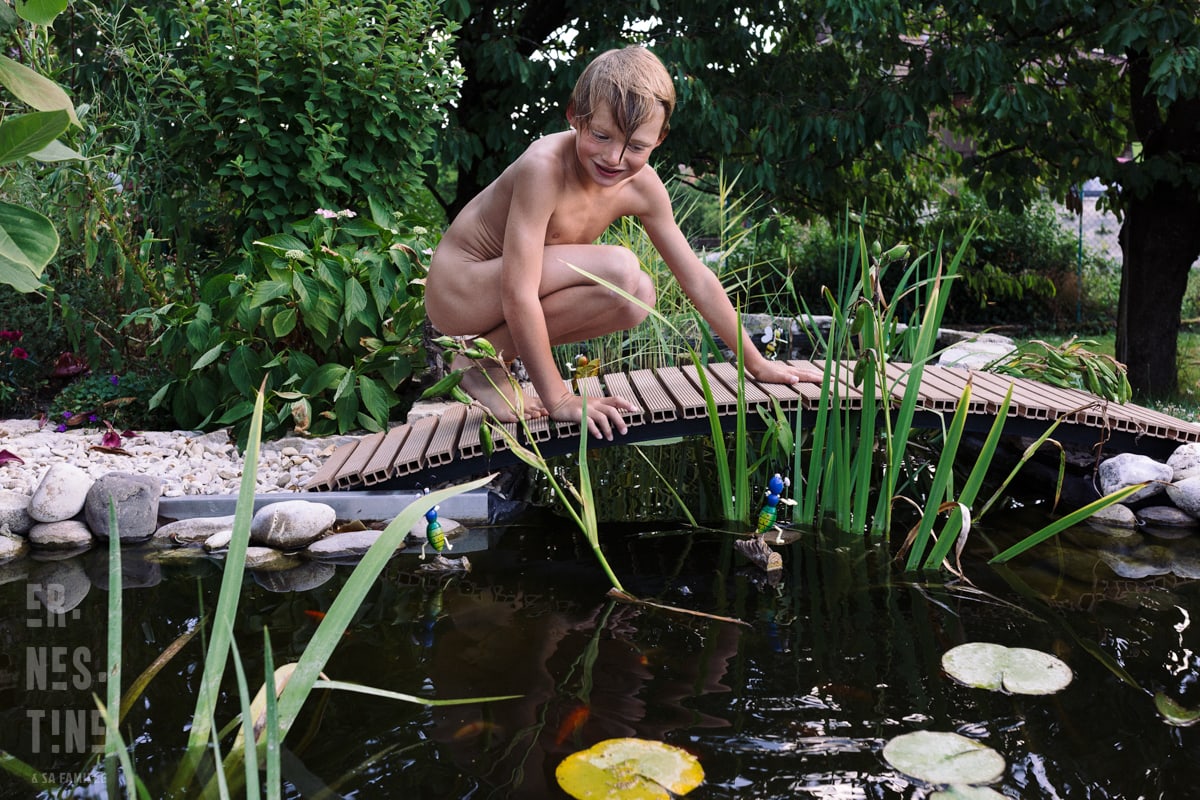 Ernestine-et-sa-famille-wedding and life photographer-10 ‣ Photographe de famille à l'approche documentaire pour vos évènements ou votre vie quotidienne, à Paris et dans toute la France reportage documentaire de famille à Besançon par Ernestine et sa famille