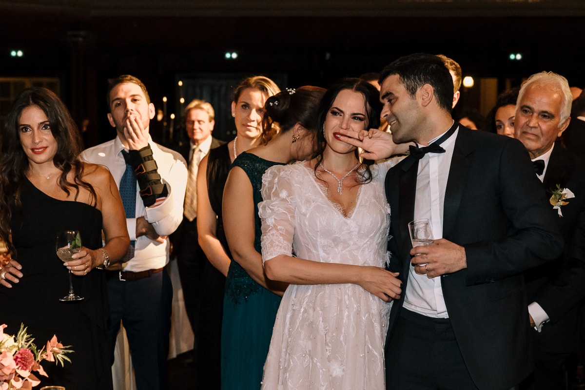 Wedding in Paris in Trianon, an old style theater near Montmartre - documentary wedding photographer
