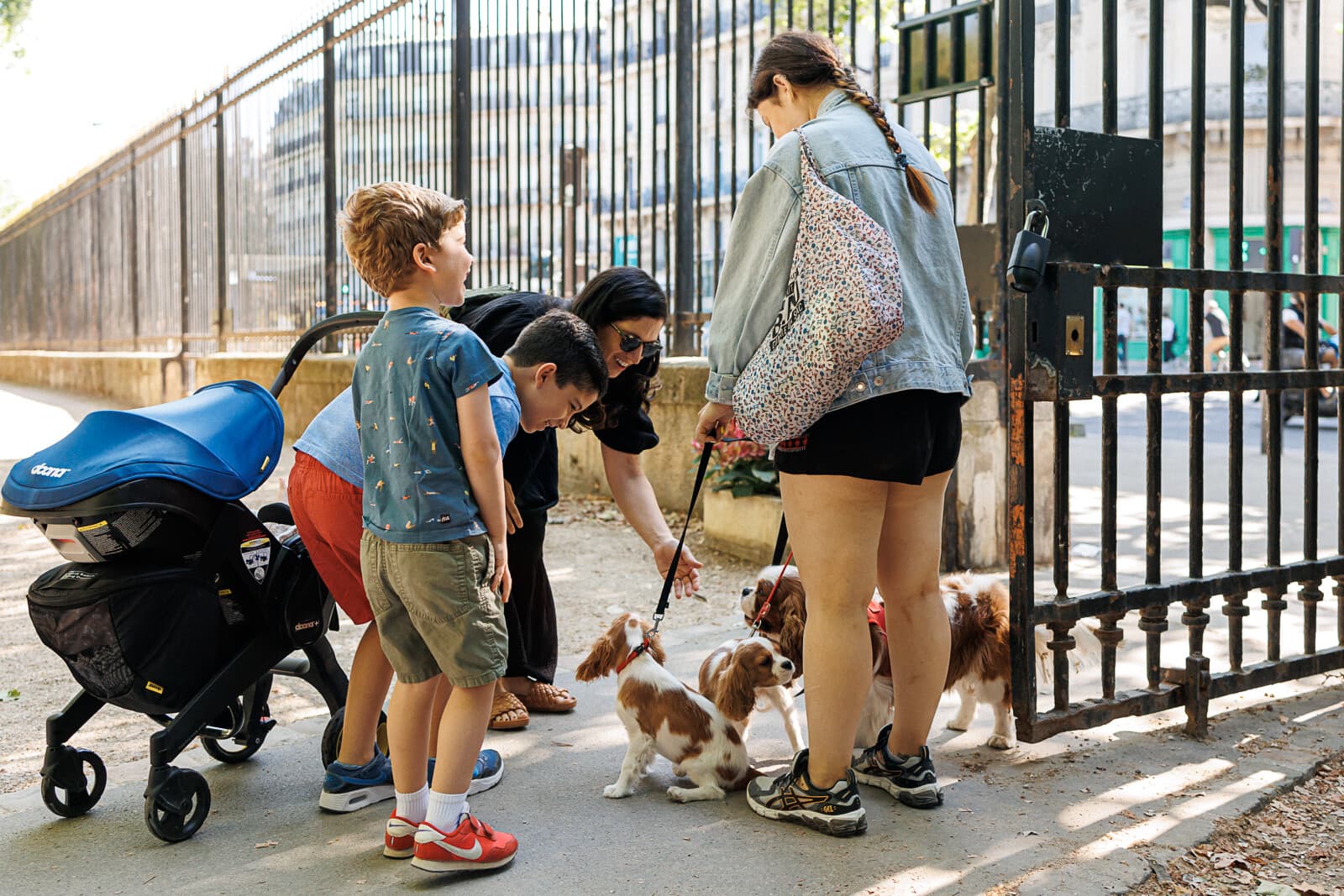 reportage photo Piquenique en famille au jardin du Luxembourg