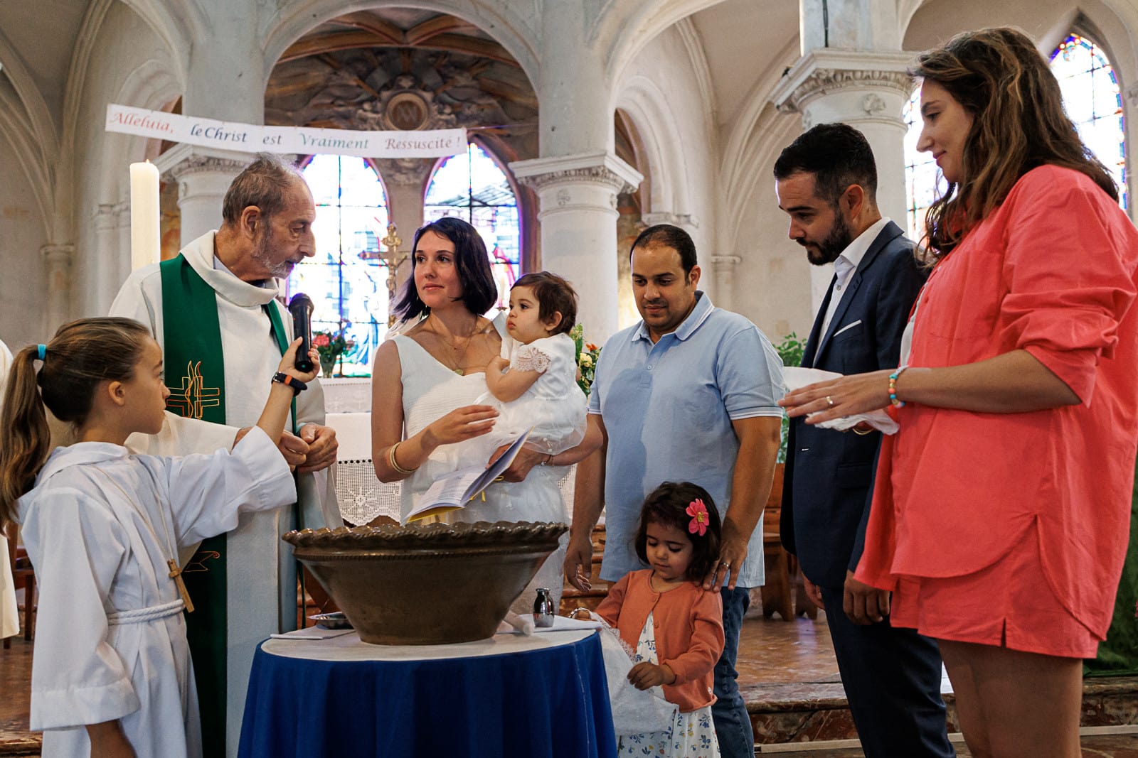 Ernestine-et-sa-famille-wedding and life photographer-26 ‣ Photographe de famille à l'approche documentaire pour vos évènements ou votre vie quotidienne, à Paris et dans toute la France Le reportage photo du baptême d'A. à Choisy Le Roi