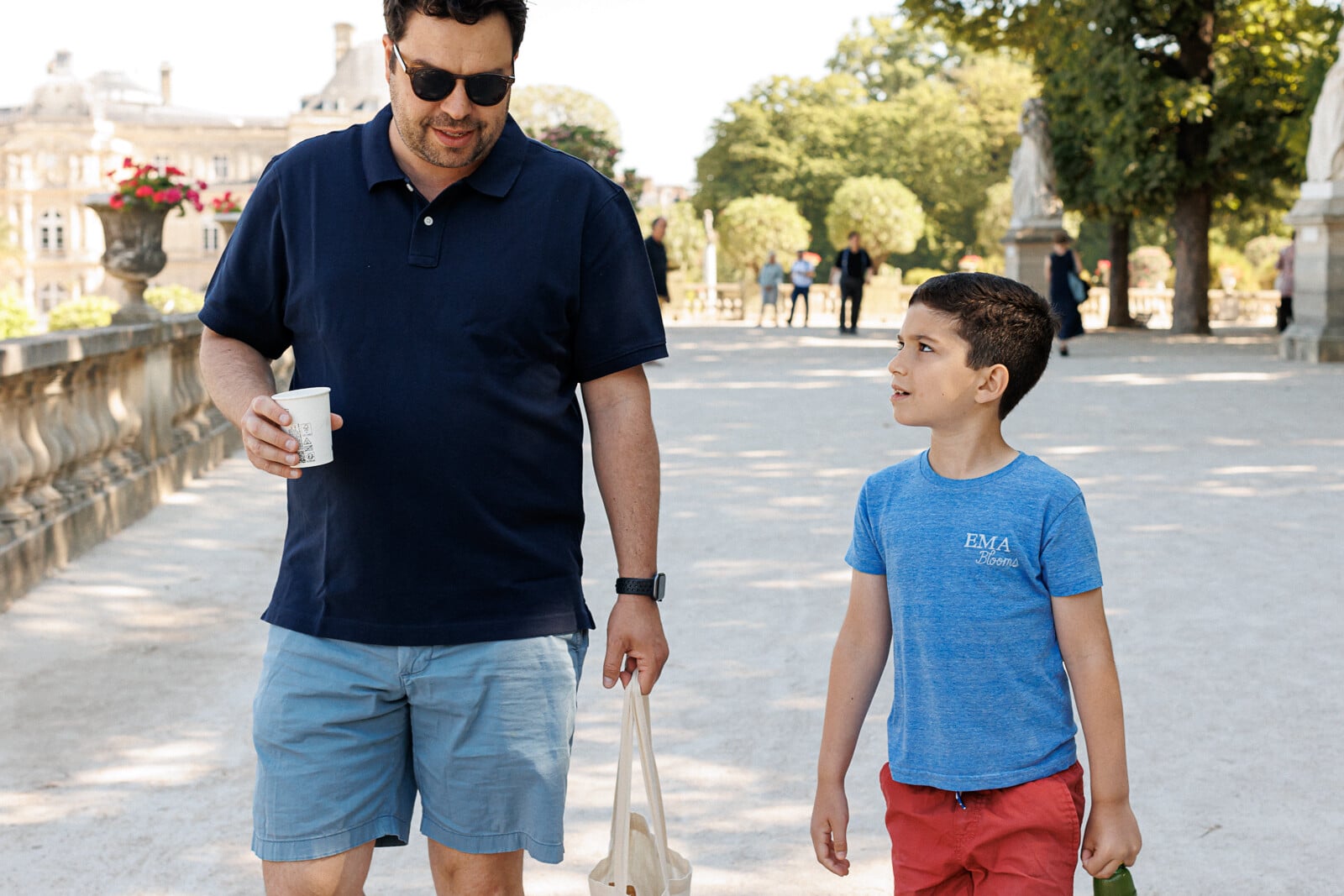 reportage photo Piquenique en famille au jardin du Luxembourg