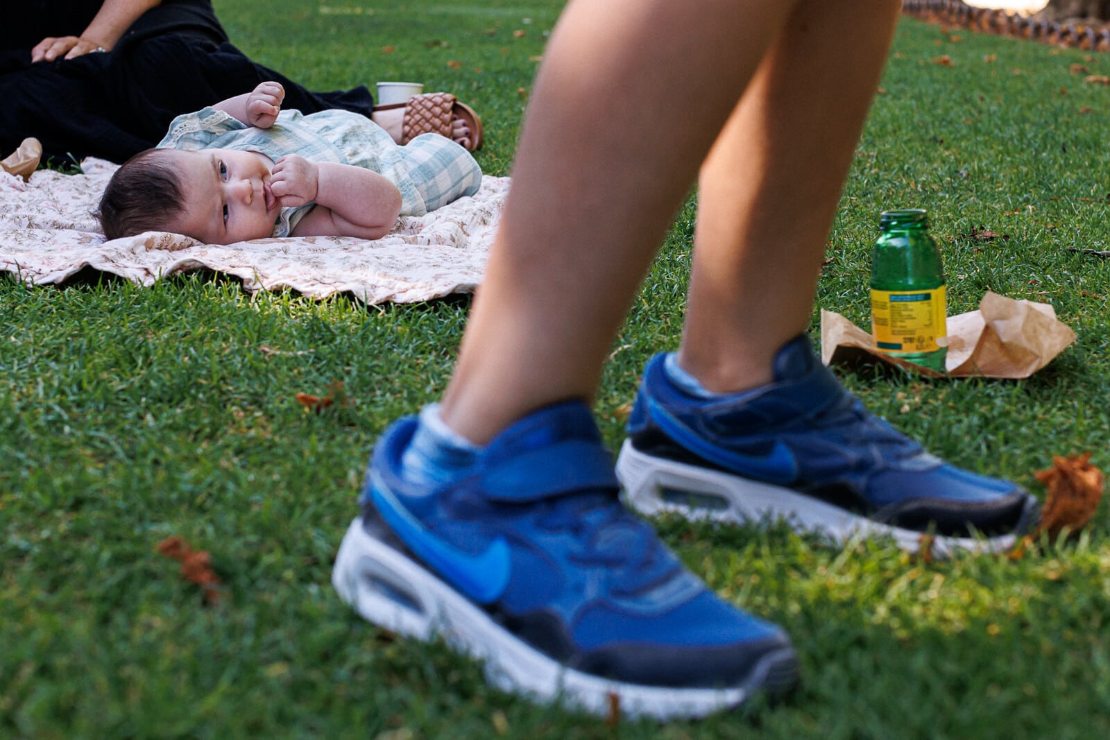 reportage photo Piquenique en famille au jardin du Luxembourg