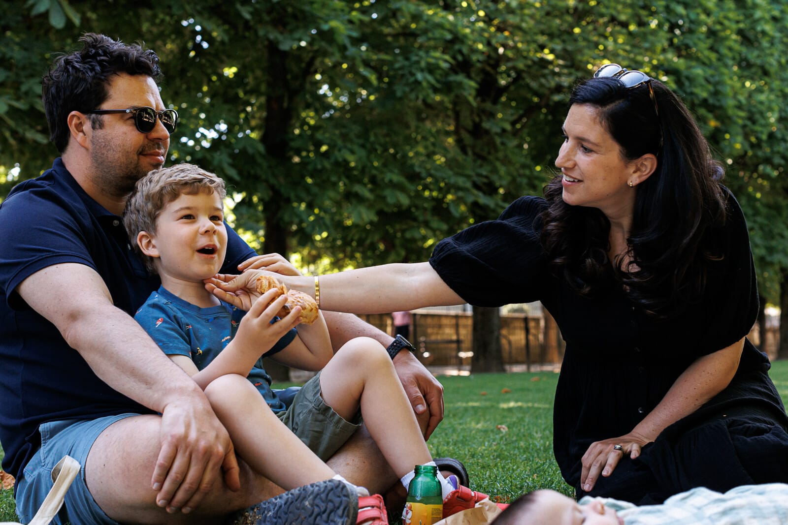 reportage photo Piquenique en famille au jardin du Luxembourg