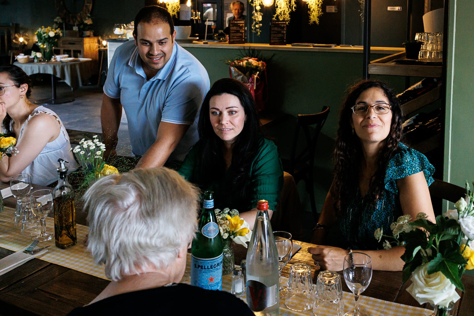 Ernestine-et-sa-famille-wedding and life photographer-48 ‣ Photographe de famille à l'approche documentaire pour vos évènements ou votre vie quotidienne, à Paris et dans toute la France Le reportage photo du baptême d'A. à Choisy Le Roi