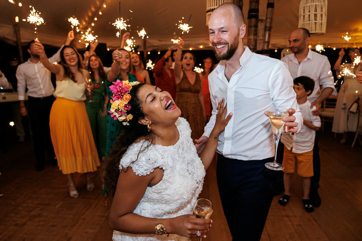 Photographe de mariage à Uzes (30), reportage photo documentaire de mariage par Marine Poron