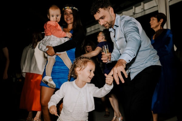 Photographe de mariage à Ville d'avray (92), reportage photo documentaire de mariage - la soirée