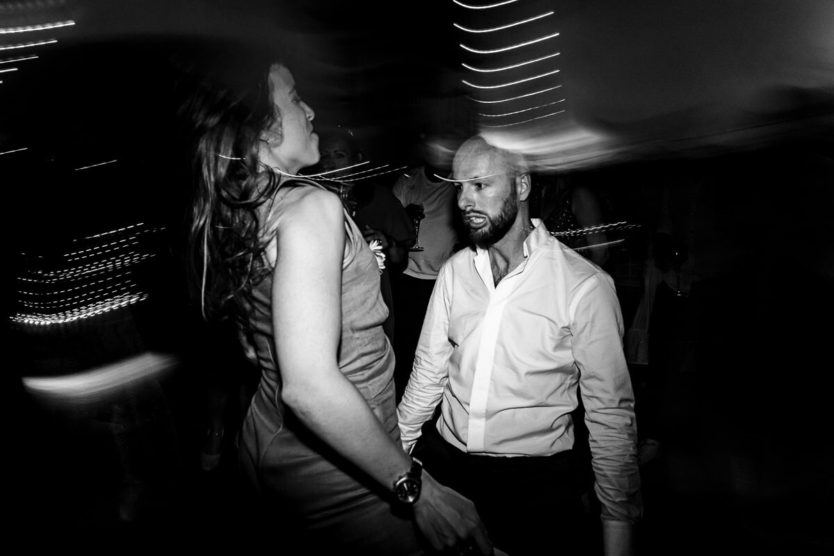 Photographe de mariage à Uzes (30), reportage photo documentaire de mariage par Marine Poron
