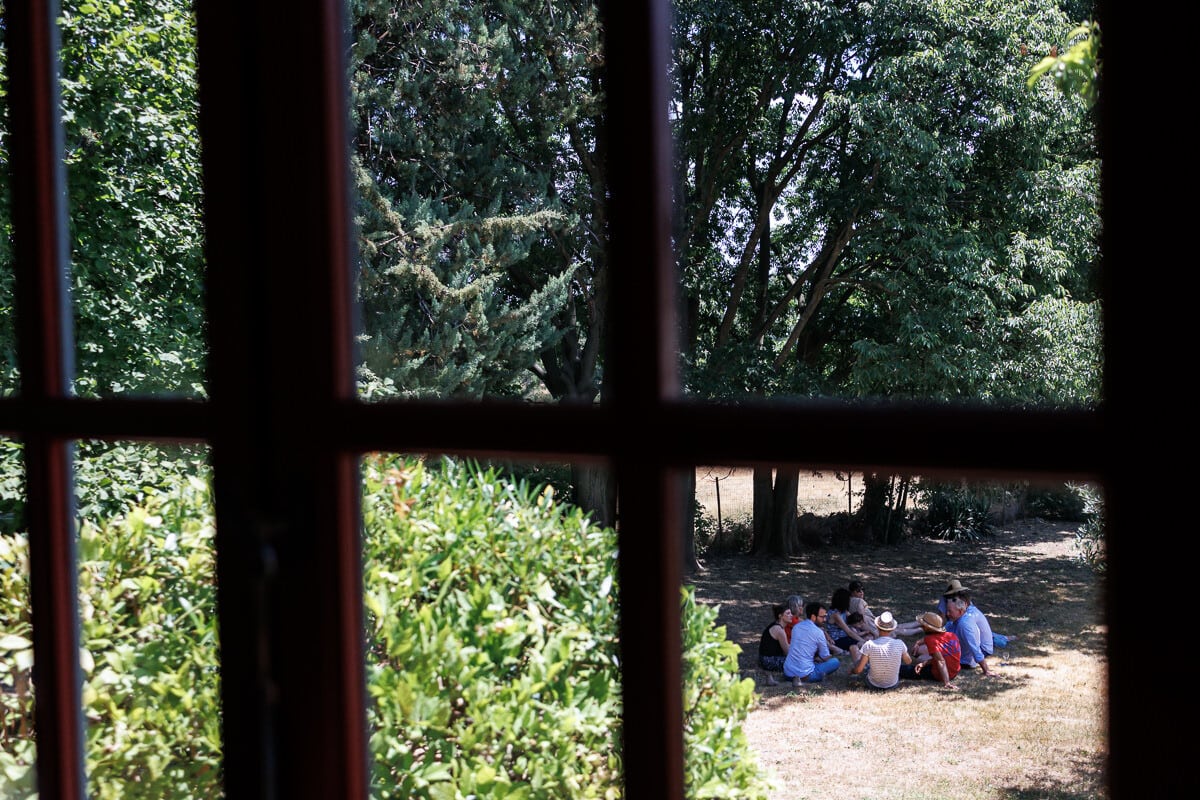 Photographe de mariage à Uzes (30), reportage photo documentaire de mariage par Marine Poron