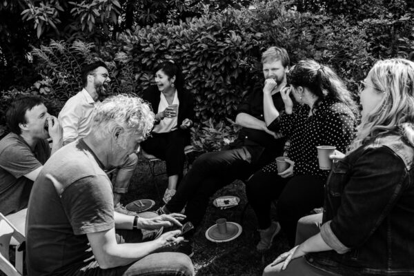 Photographe de mariage à Ville d'avray (92), reportage photo de brunch.