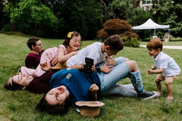 Photographe de mariage à Ville d'avray (92), reportage photo de brunch.